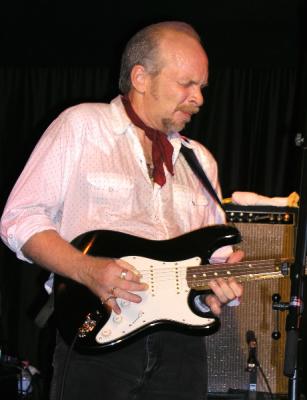 u40/camera0bug/medium/32529747.P8072661davealvin21.jpg
