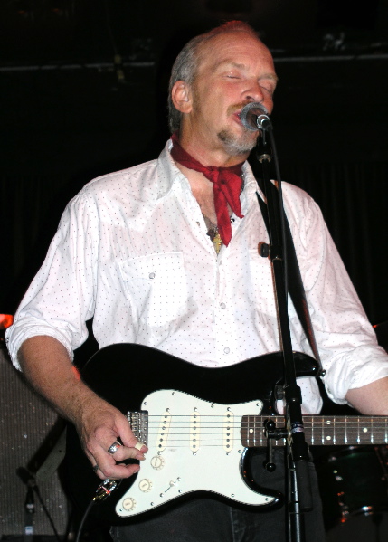 Dave Alvin
