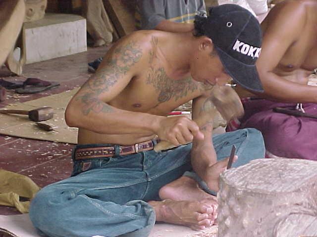 carver in Bali