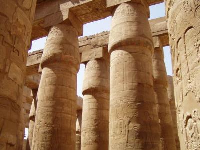 Columns of Karnak Temple.JPG