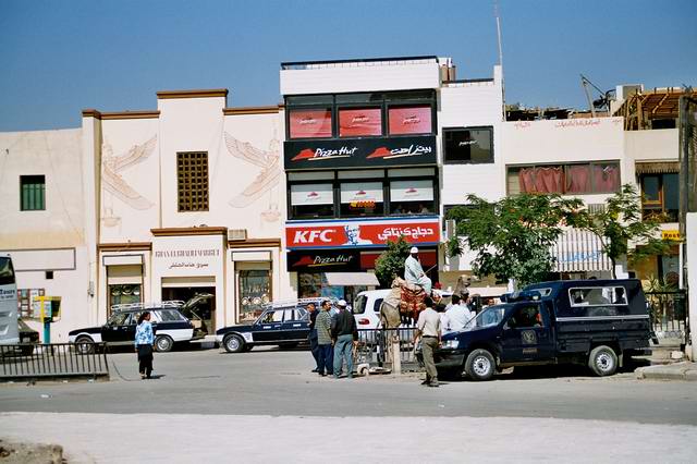Pizza Hut on the small sqare opposite Sphinx.jpg