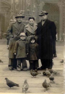 Benny Ninette Eli Vicky  Jacky in Milan 1948.jpg