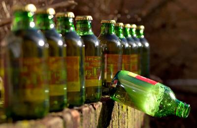 Ten Green Bottles *