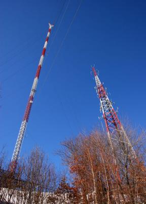 Dueling Towers*