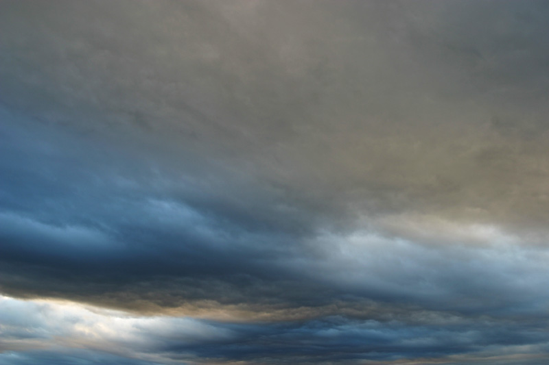 <b>Shoreline Sky #2*</b><BR> <i>by Mangesh G</i>
