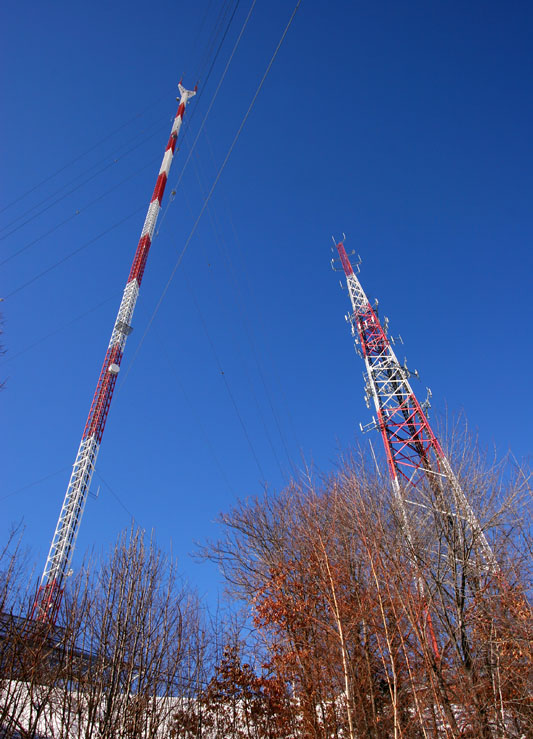 Dueling Towers*