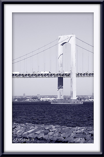 * Throgs Neck Bridge Mono