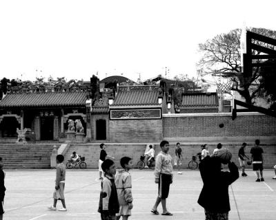 BASKETBALL COURT IN FRONT OF A TEMPLE