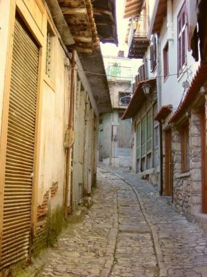 Narrow streets of cobble stone