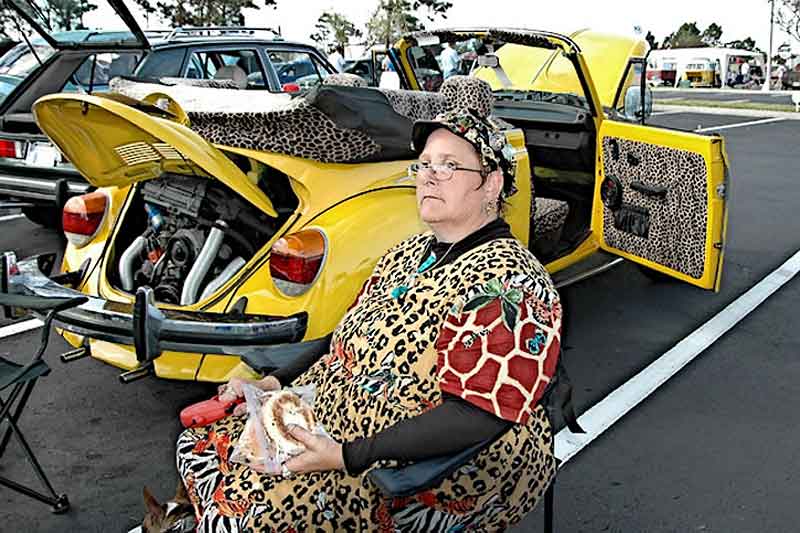 72-yellow-convertible-and-o.jpg