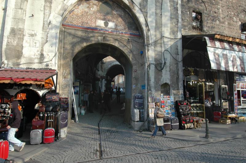 Vezir Hani entrance