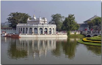 Tevalaj-Kanlai Gate - Bang Pa-In Palace