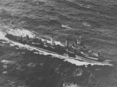 USSHerndon006.jpg