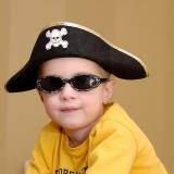 Luke in pirate hat 1847 (V45)