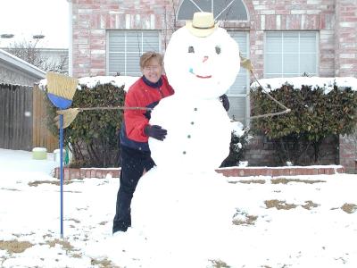 Lois  Snowman.JPG