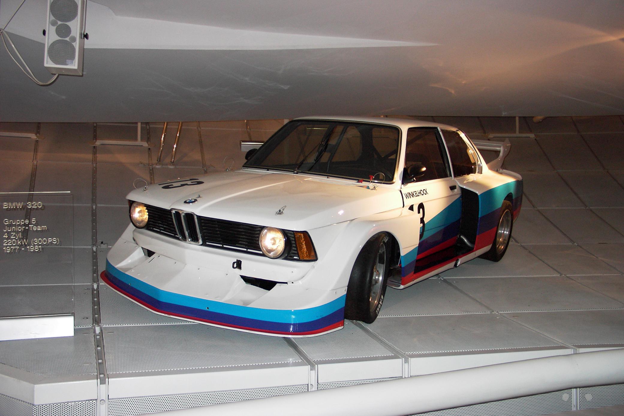 320 racer