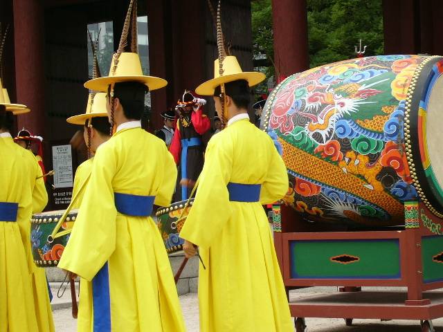 k-palace-drummers.jpg