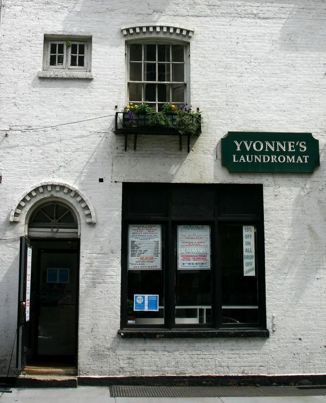 Yvonnes Laundromat