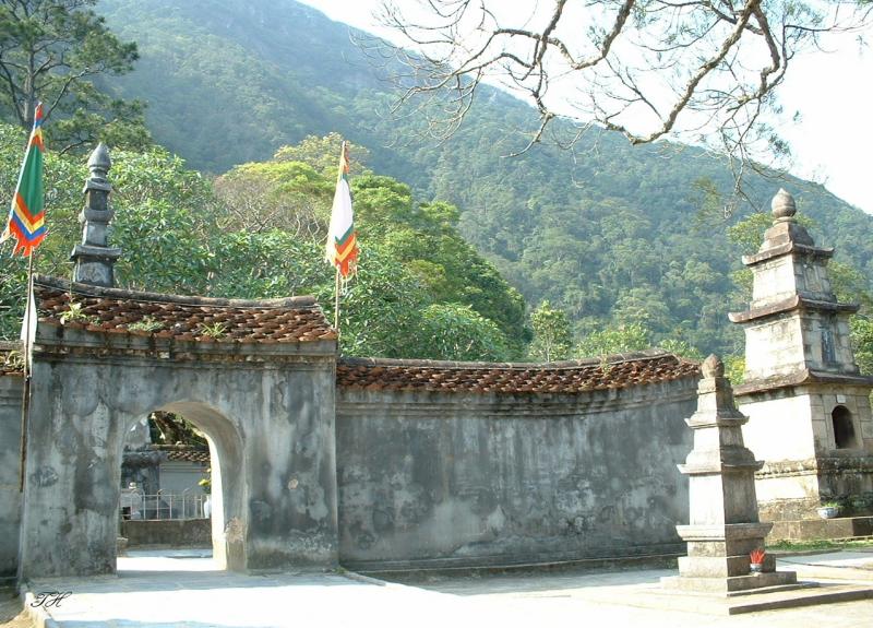 Upper Yen Tu pagoda-Quang Ninh province 2