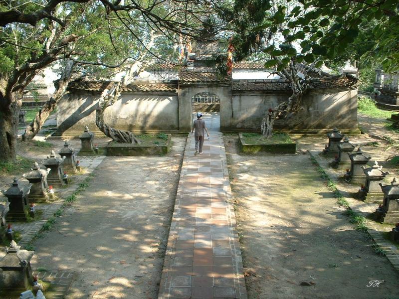 Upper Yen Tu pagoda-Quang Ninh province 3