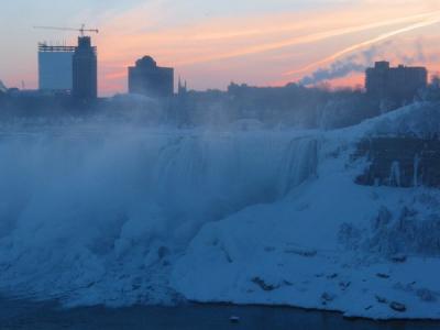 Mist Niagara falls