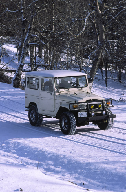 Land Cruiser Snow.jpg