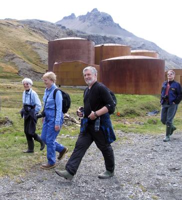 Some of the group chose a hike in the hills above Grytviken.