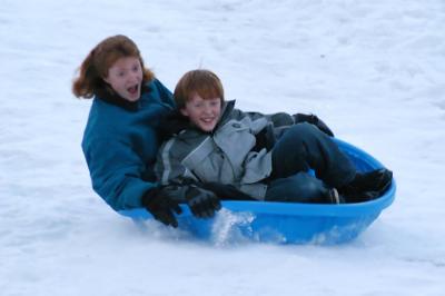 u40/jezcat/medium/39295030.ChrisnAaronsledding.jpg
