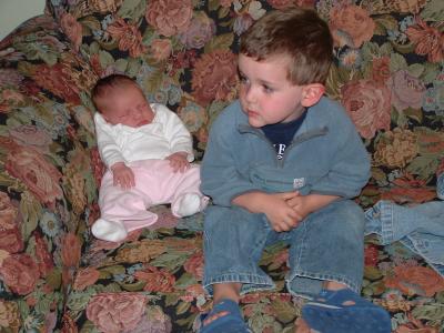 u40/jhales/medium/39369487.brosisoncouch.jpg