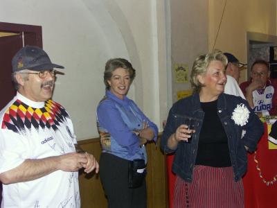 323uak200405.jpg