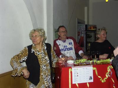 383uak200411.jpg