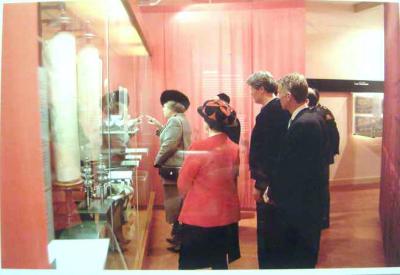 Our queen Beatrix once also visted the museum. According to Martha, her hat very much resembles that of the ones the saints wear