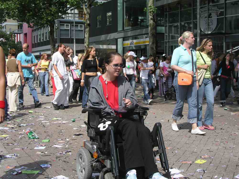 Dance Parade in Rotterdam 2004 at Schouwburgplein
