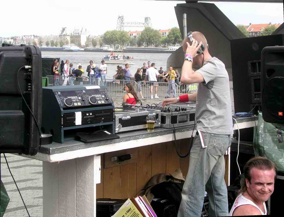Dance Parade in Rotterdam 2004