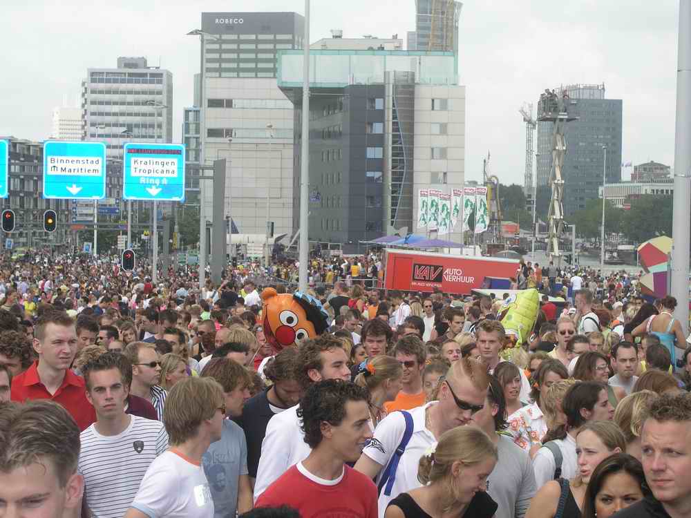 Dance Parade in Rotterdam 2004