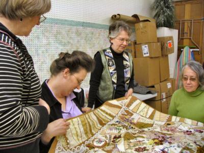 Maureen's quilt and the ladies