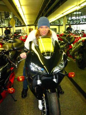 u40/liv2day/medium/26110862.zx6rr.jpg