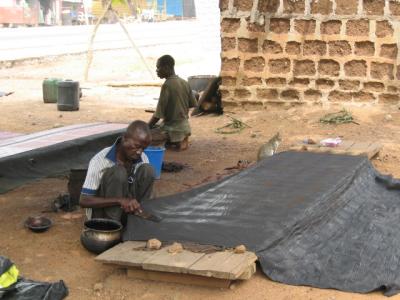 Stamping Adinkra Cloth - Ntonsu