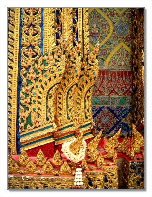 Wat Ratchabopit-Detail work on a door frame