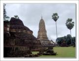 Wat Pra Si Mahathat Chaliang