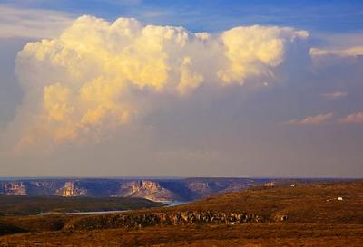 Lake Amistad Cliffs