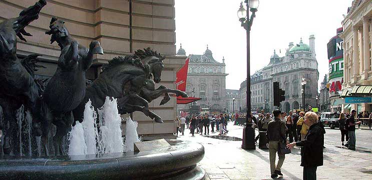 Piccadilly Circus