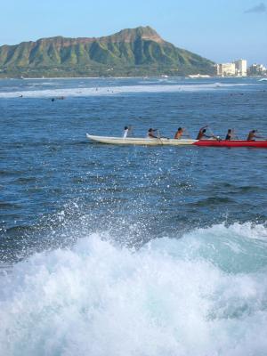 Landmarks of Honolulu... Crashing Waves, Outrigger Canoes and Diamond Head Crator (IMG_2410.JPG)