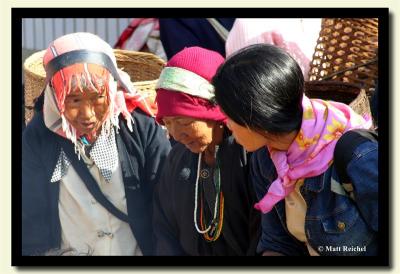 Two Ahka Women and a Dai Girl-copy.jpg