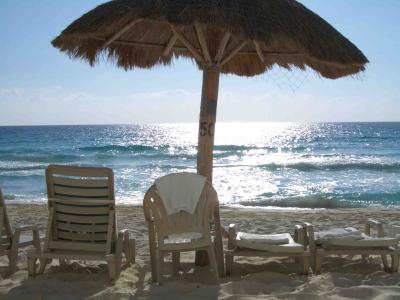 u40/path/medium/40226153.cancun241.jpg