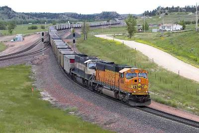 bnsf 8944.jpg Donkey Creek Jct