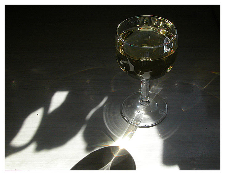 24 Feb 04, Sunlight through a glass of wine