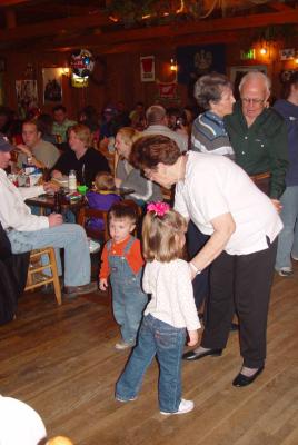 FAMILY DANCING AT DIS