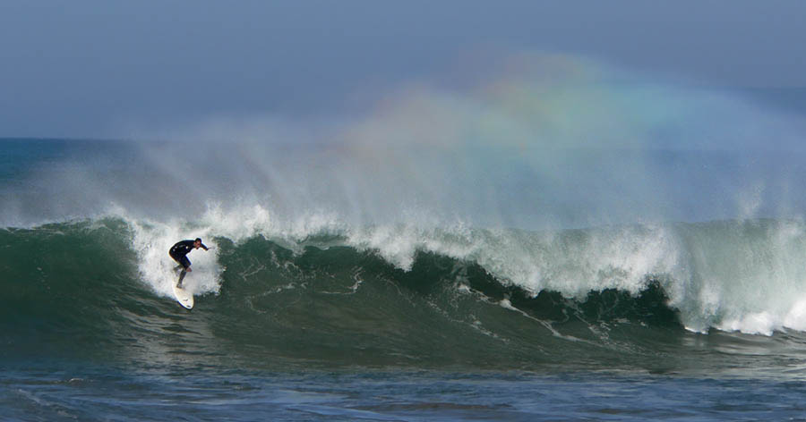 Rainbow surf