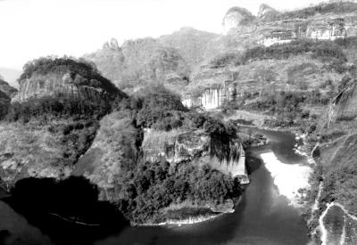 u40/schentj/medium/39335516.WuyiMountain1.jpg